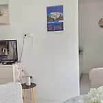 Adi Split
